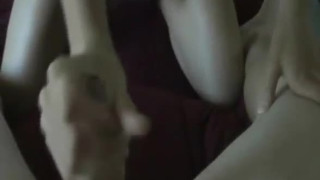 Amateur fiance mounts Small meat
